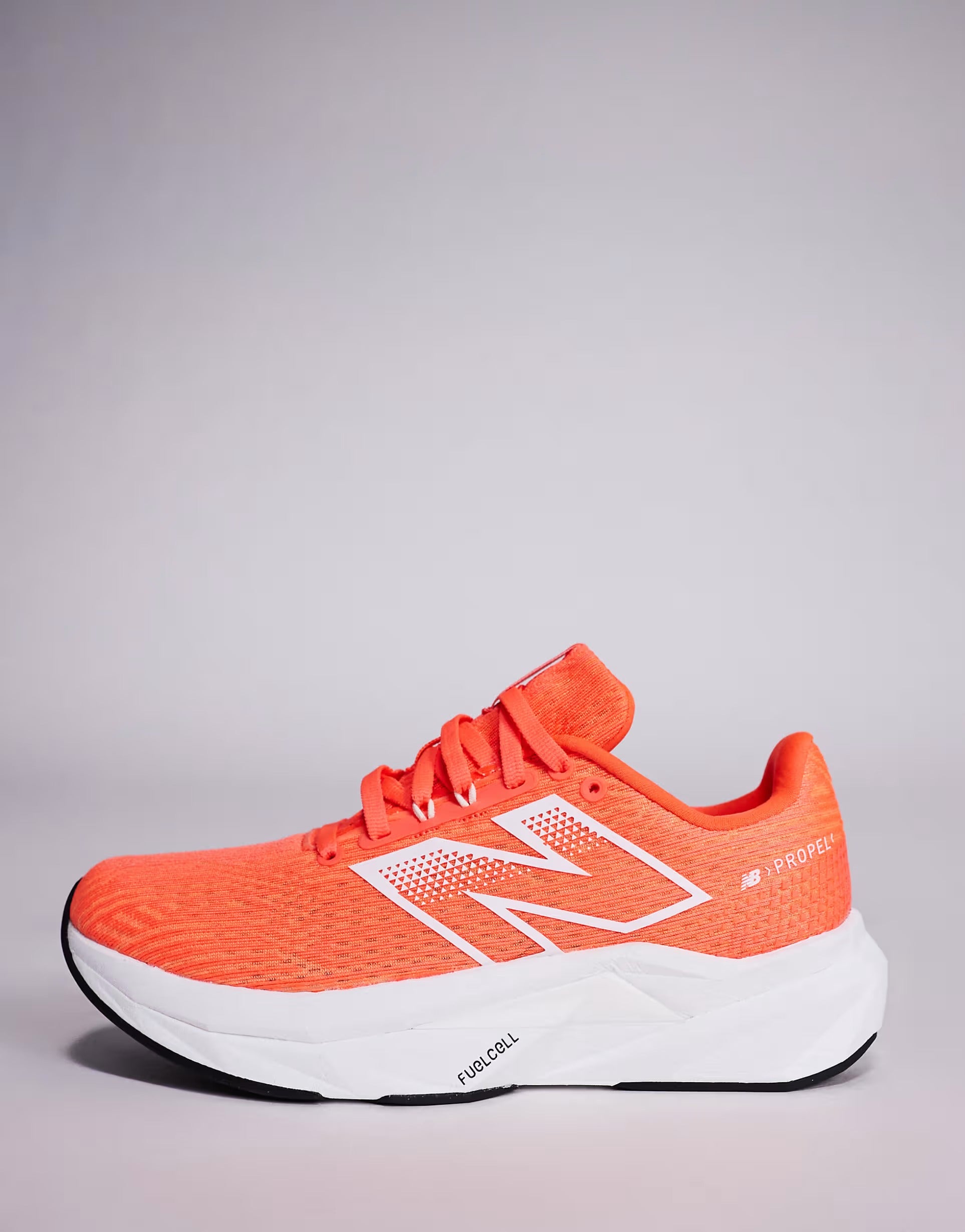 New Balance - Propel - Sneakers da corsa color rosso acceso