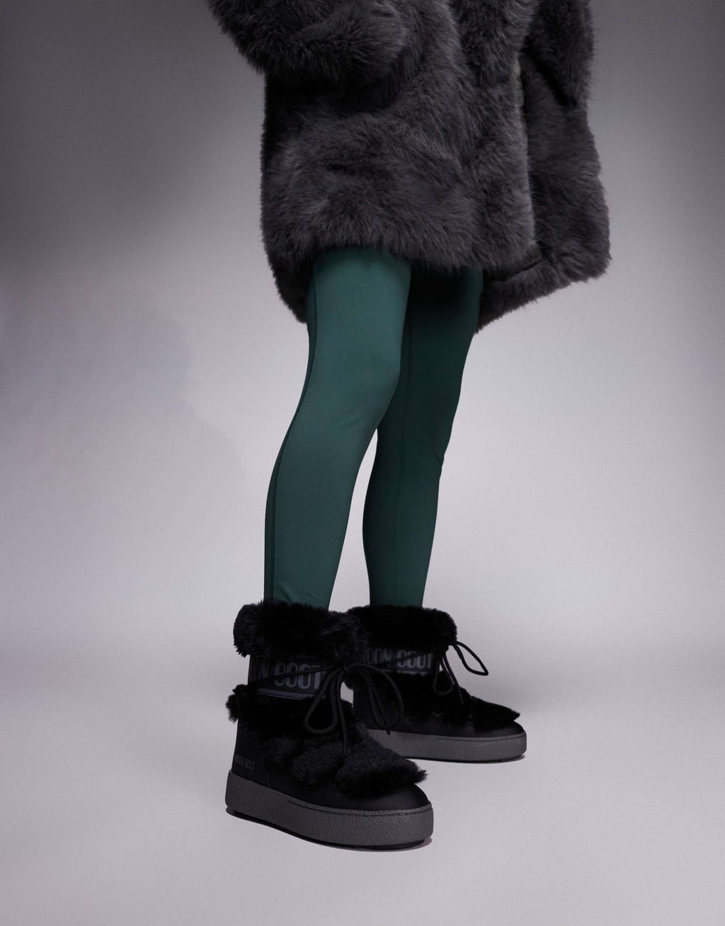 Moonboot - Ltrack - Stivaletti neri impermeabili con dettagli in pelliccia sintetica