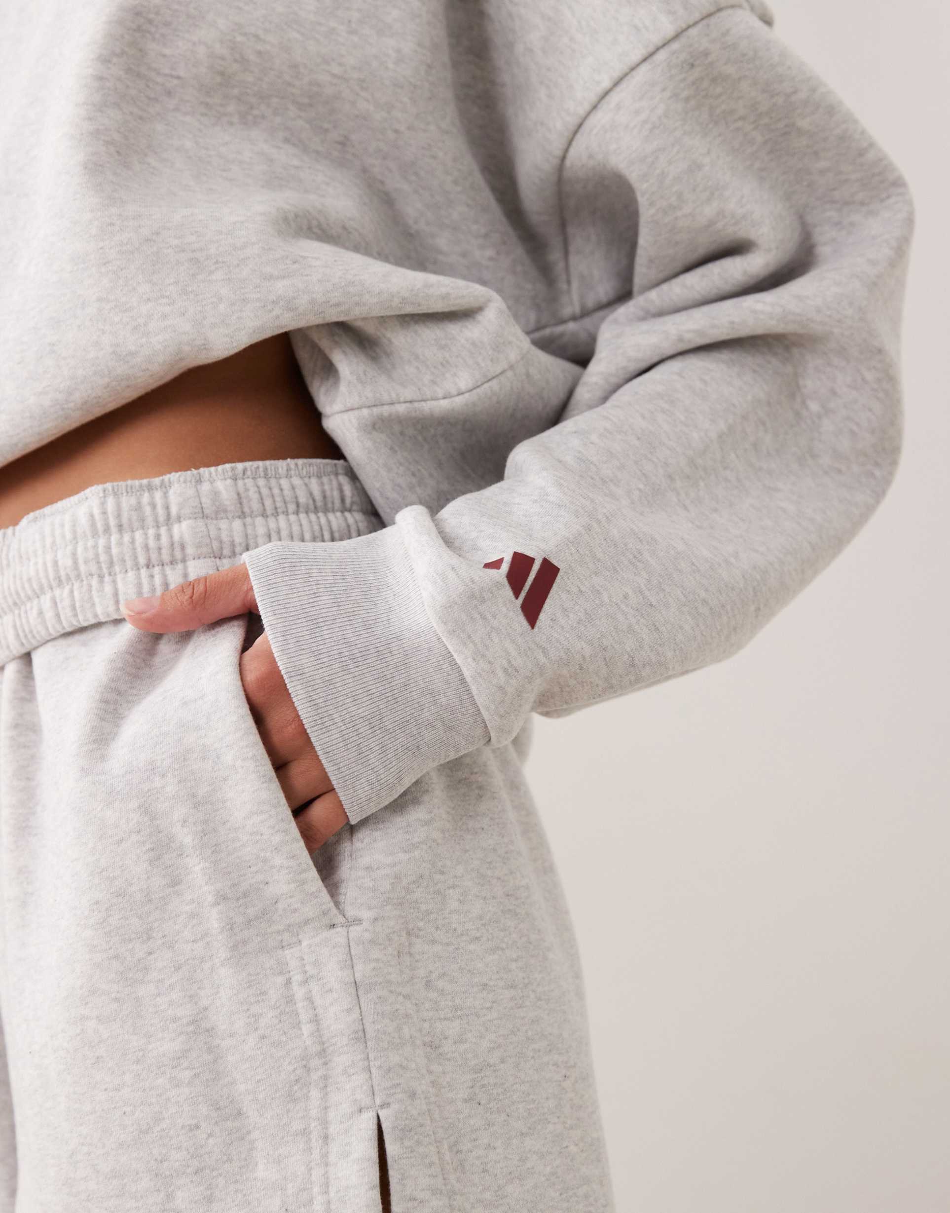 adidas Performance - Three Stripes Studios - Felpa grigia