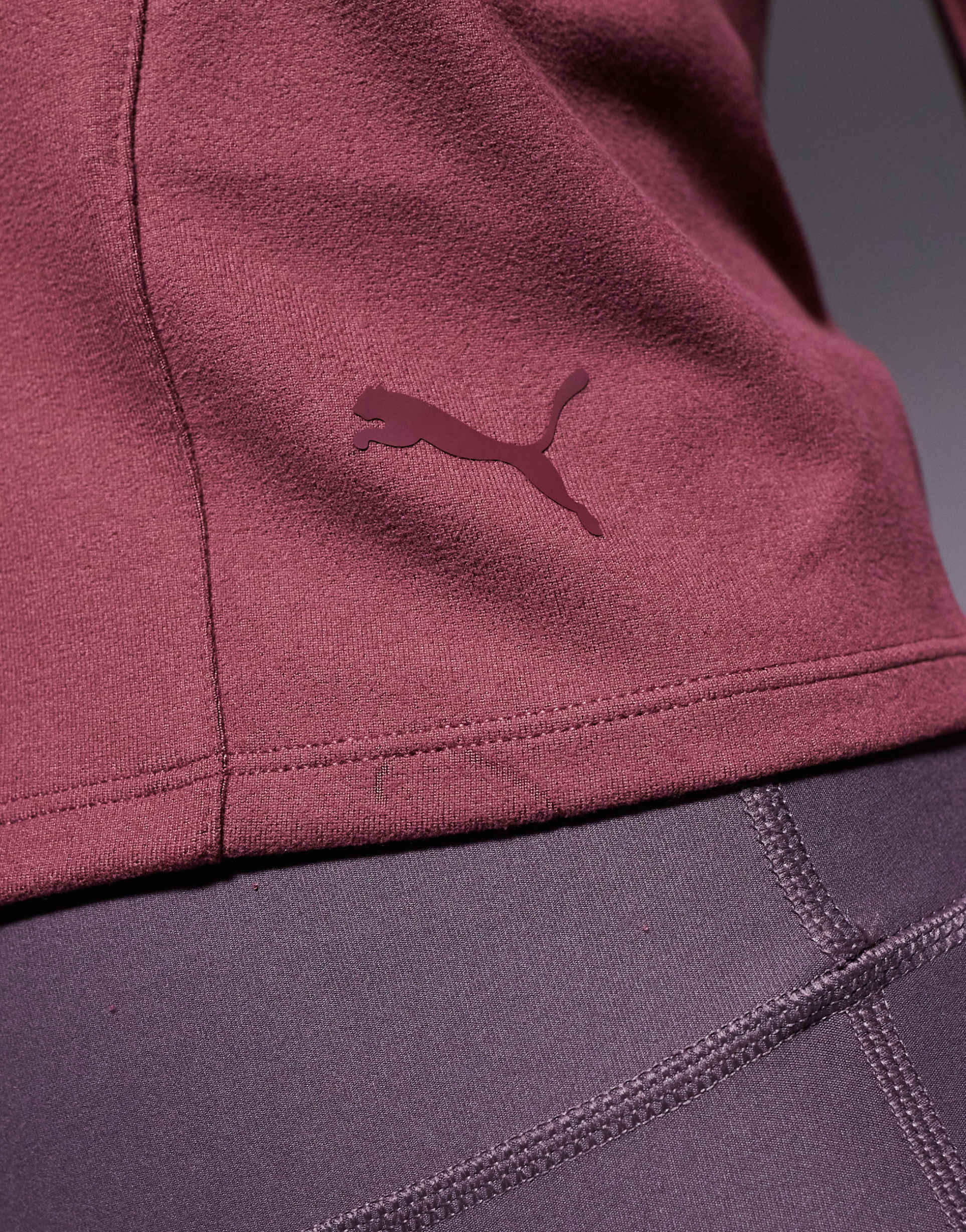 PUMA - Train - Top viola lunghezza regular con zip