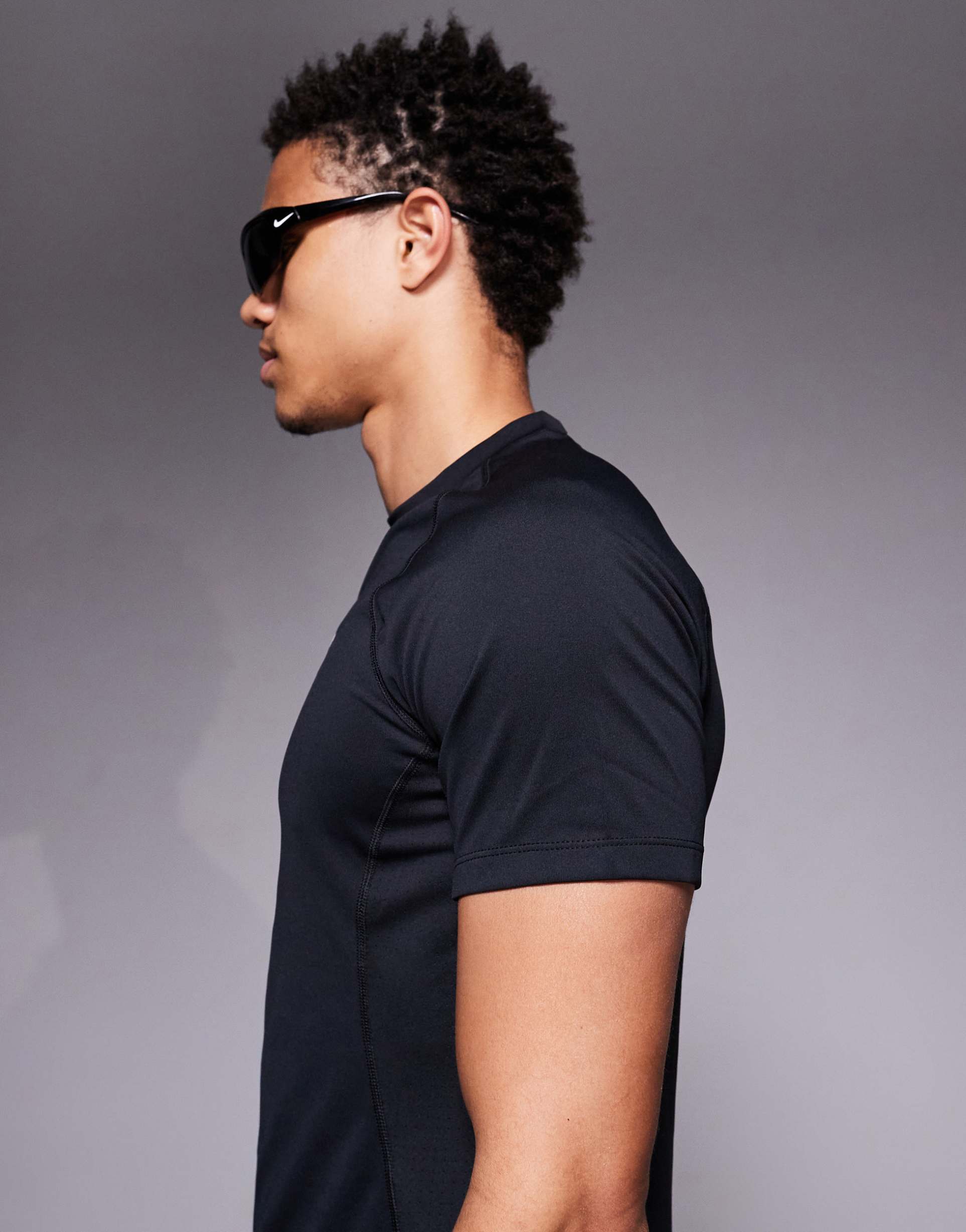 Nike Training - Pro DRI-Fit - T-shirt attillata nera